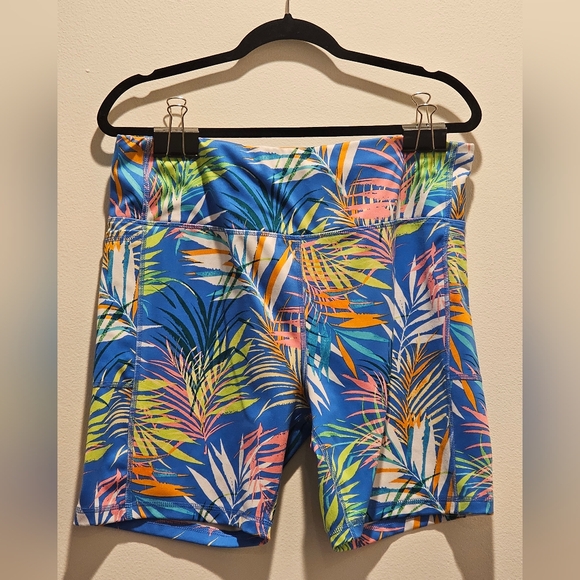 BUNDLE 9 women's plus size 3X / 22 shorts, leggings and jeans - Picture 4 of 9